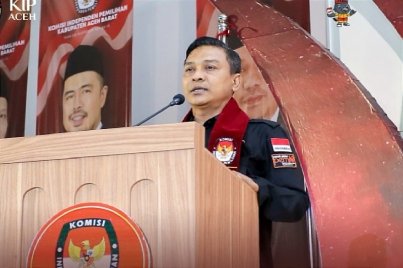 Ketua KIP Aceh yang baru, Agusni AH