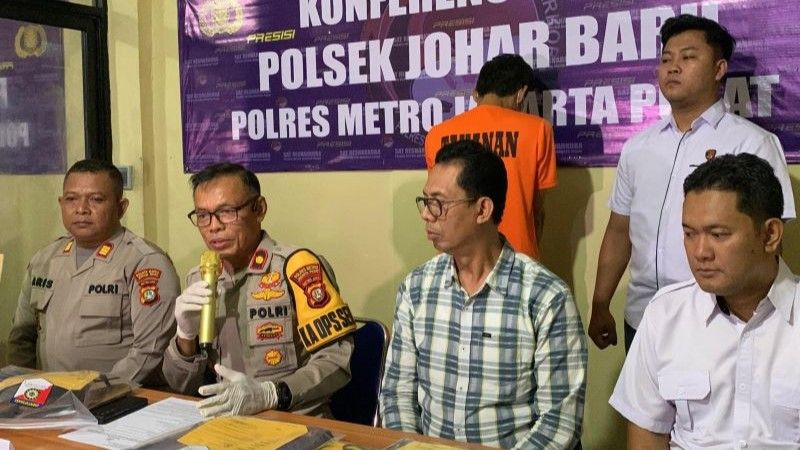 tersangka S (54 tahun) menganiaya YM (70 tahun) hingga berujung maut akibat sampah 