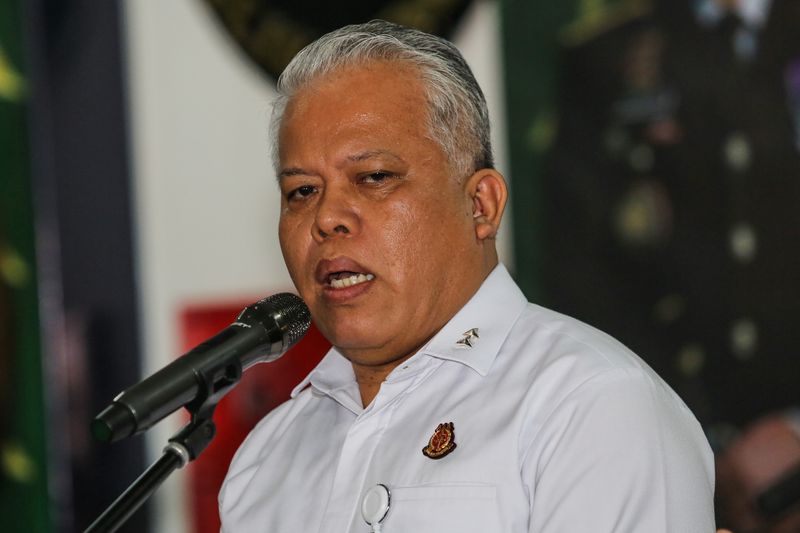 antarafoto-kejagung-tangkap-tiga-hakim-pn-surabaya-231024-ada-6