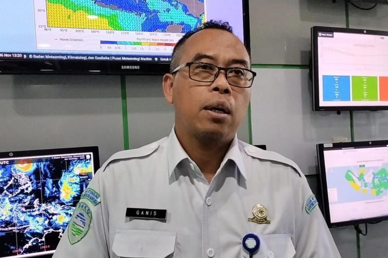 Koordinator Observasi dan Informasi BMKG Tanjung Emas Ganis Erutjahjo