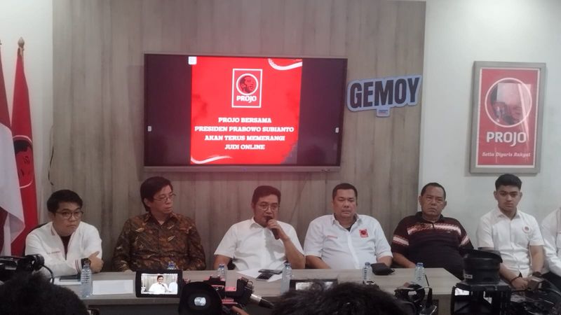 Sekjen Projo, Handoko 