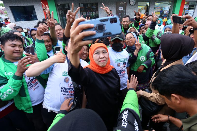antarafoto-kampanye-khofifah-di-surabaya-1731761430