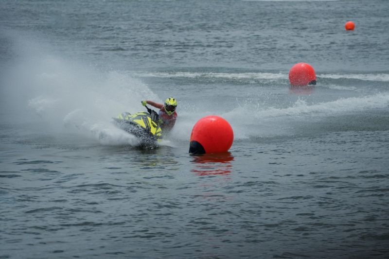 Salah seorang peserta Aquabike Jetski World Championship Danau Toba 2024