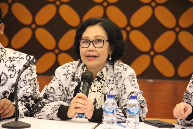 Ketua Umum PB Persatuan Guru Republik Indonesia (PGRI) Prof Unifah Rosyidi