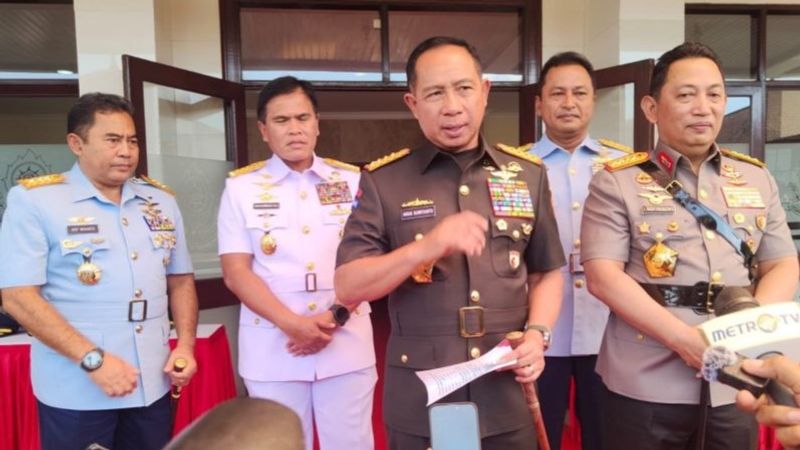 Panglima TNI Jenderal Agus Subiyanto dan Kapolri Jenderal Listyo Sigit Prabowo