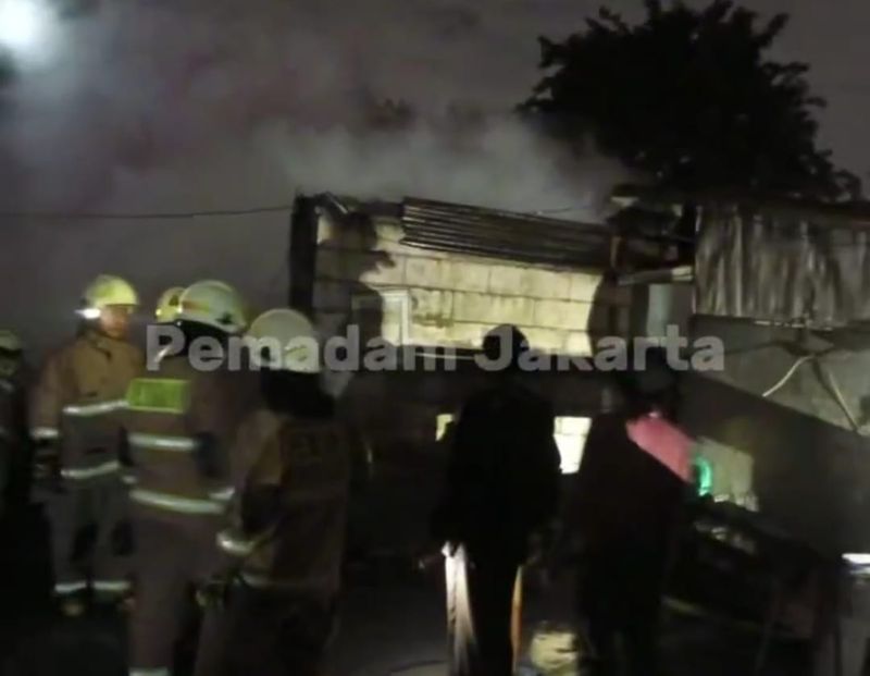 Kondisi rumah padat penduduk di Johor Baru Jakarta Pusat