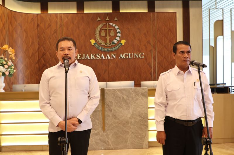 Menteri Pertanian (Mentan) Andi Amran Sulaiman menemui Jaksa Agung ST Burhanuddin
