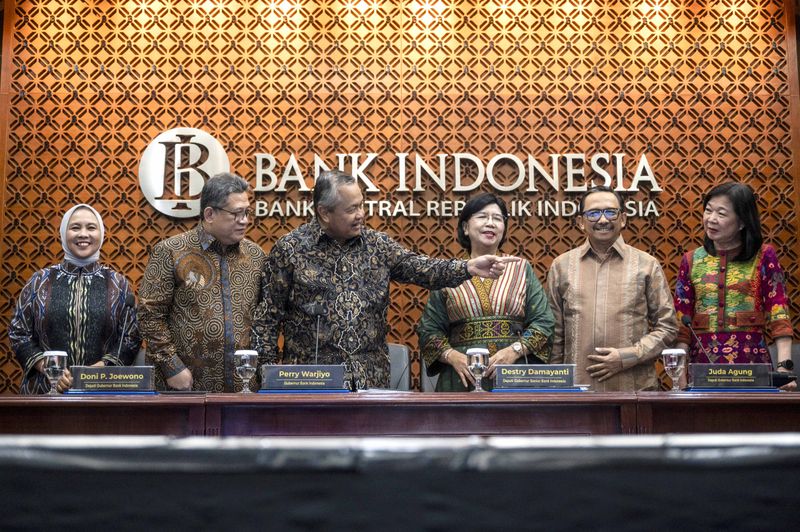 antarafoto-bank-indonesia-pertahankan-suku-bunga-acuan-1734513093