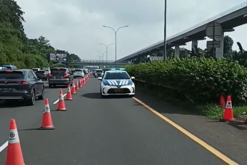 contraflow KM 21+850 s.d. KM 11+700 Ruas Tol Jagorawi