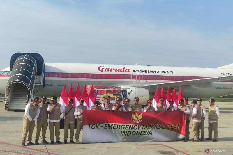 Tim dokter dan paramedis Indonesia yang akan diberangkatkan bantu korban gempa di Vanuatu