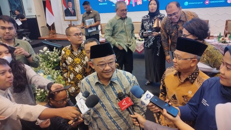 Menteri Pendidikan Dasar dan Menengah (Mendikdasmen), Abdul Mu'ti