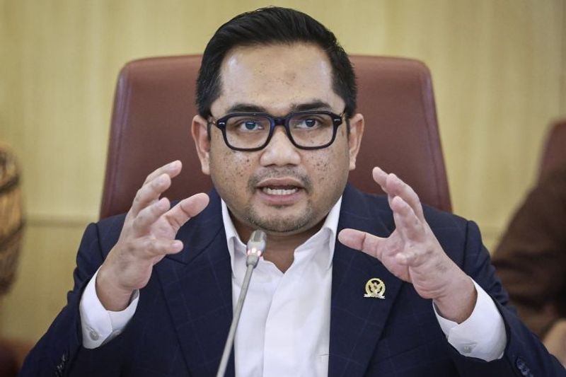 Ketua Komisi II DPR Rifqinizamy Karsayuda
