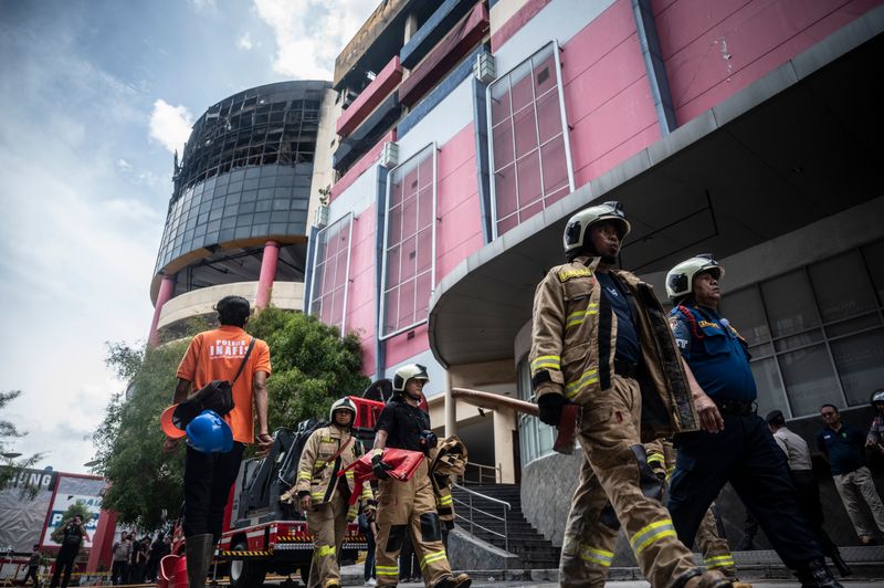 antarafoto-perkembangan-kasus-kebakaran-glodok-plaza-1737104042