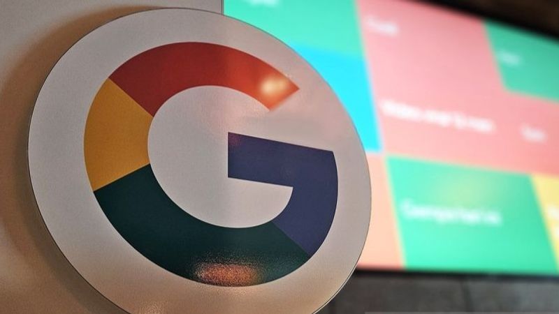 Logo Google dipasang di Kantor Google Indonesia,