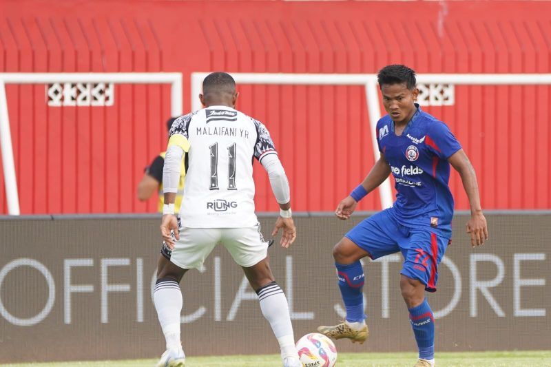 Pesepak bola Arema FC Bayu Setiawan