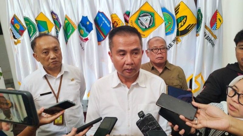 Pj Gubernur Jabar Bey Machmudin