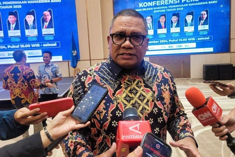 Ketua Umum Tim Penanggungjawab SNPMB 2025 Eduart Wolok