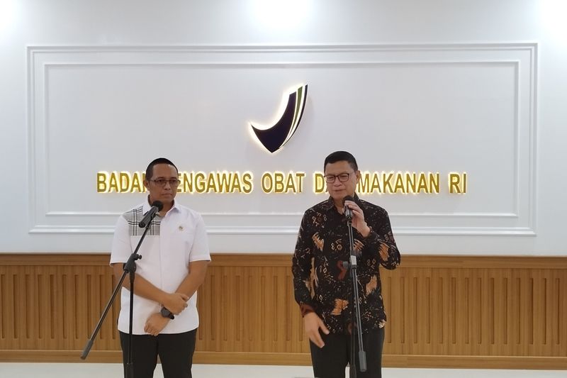 Kepala BPOM RI Taruna Ikrar bersama Kepala Komunikasi Kepresidenan Hasan Nasbi