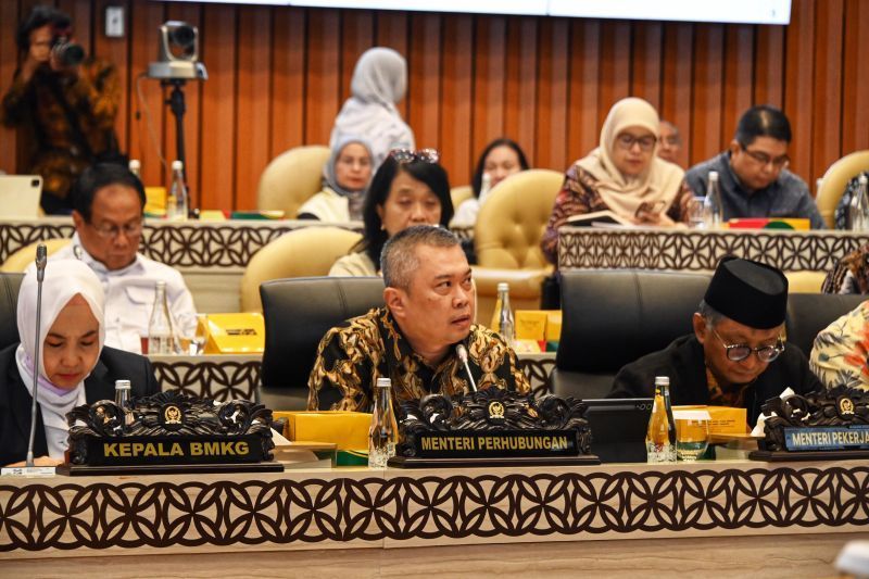 Menteri Perhubungan Dudy Purwagandhi 