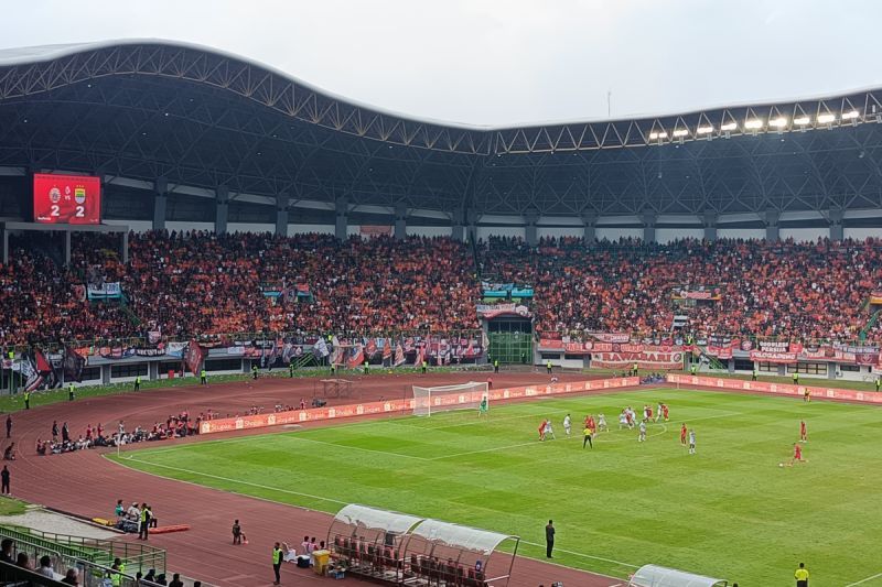 Pertandingan BRI Liga 1 2024/2025, antara Persija Jakarta melawan Persib Bandung