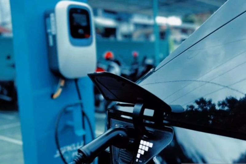 Pengisian energi baterai kendaraan listrik