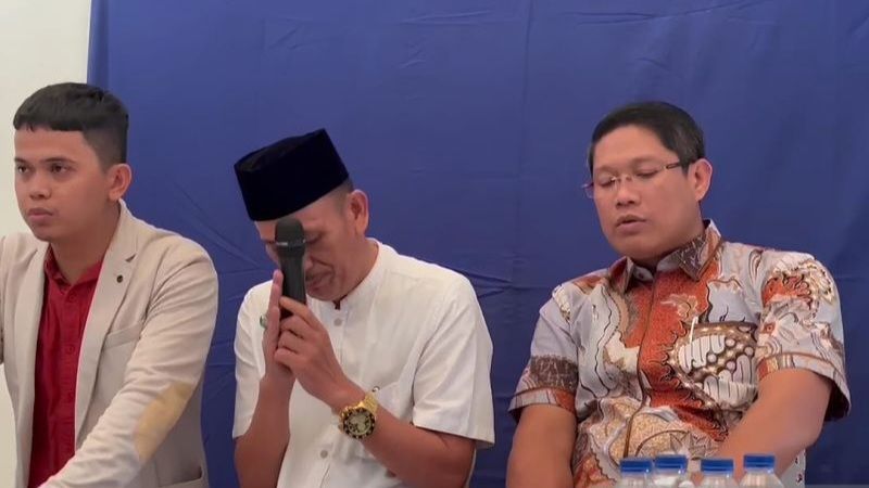 Kepala Desa Kohod Arsin