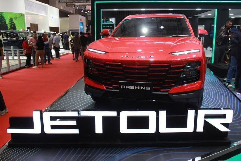 Jetour X70 Plus yang hadir di IIMS 2025