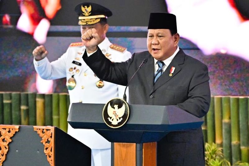 Pelantikan-Kepala-Daerah-di-Istana-Kepresidenan-200225-app-11