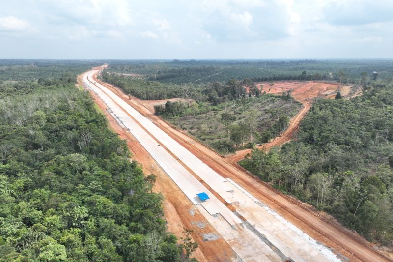 Hutama Karya (Persero) menyebutkan progers pembangunan Jalan Tol Betung-Tempino-Jambi