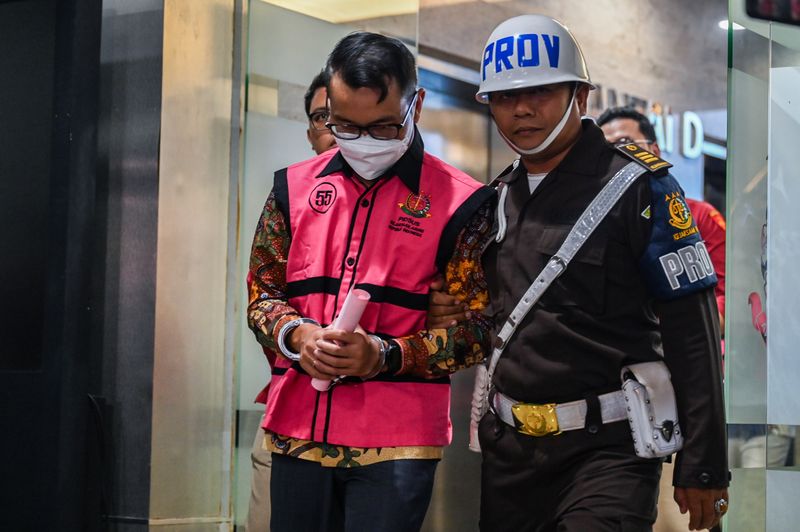 antarafoto-kejagung-kembali-tetapkan-tersangka-korupsi-minyak-mentah-1740632845