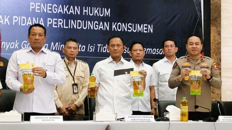 Kepala Satgas Pangan Polri Brigjen Pol. Helfi Assegaf