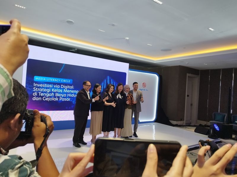 Head of Deposit and Wealth Management UOB Indonesia, Vera Margaret