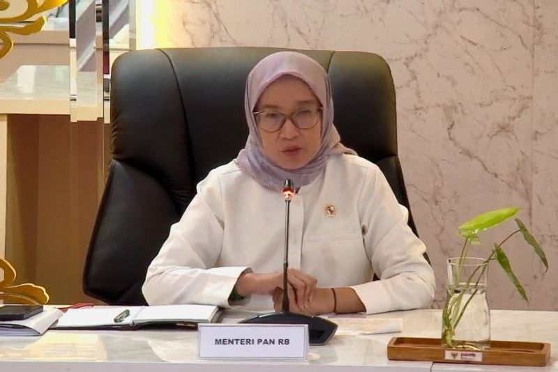 Menteri PANRB Rini Widyantini