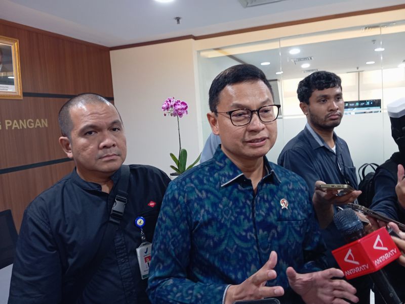 Kepala Badan Pengawas Obat dan Makanan (BPOM) Taruna Ikrar