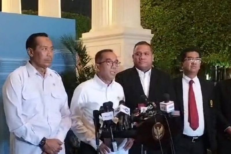 Menteri Pendidikan Tinggi Sains dan Teknologi Brian Yuliarto