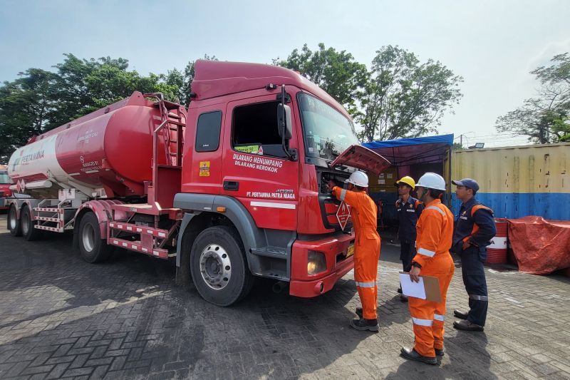 PT Pertamina Patra Niaga menggelar inspeksi keselamatan mobil tangki bbm