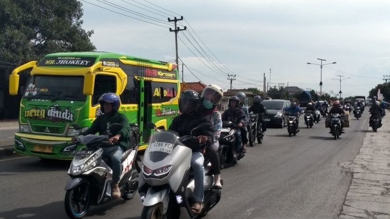 Pergerakan pemudik dari arah Jakarta menuju Cirebon