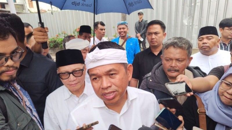 Gubernur Jawa Barat Dedi Mulyadi 