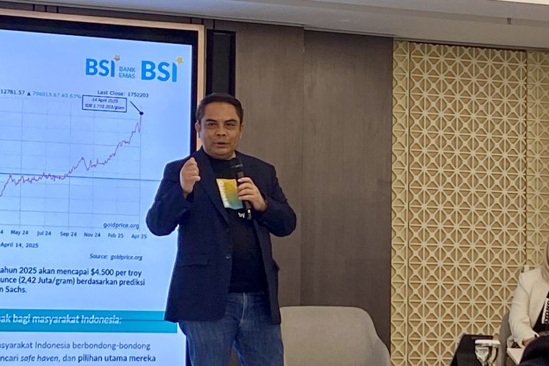 Direktur Sales & Distribution PT Bank Syariah Indonesia Tbk (BSI) Anton Sukarna