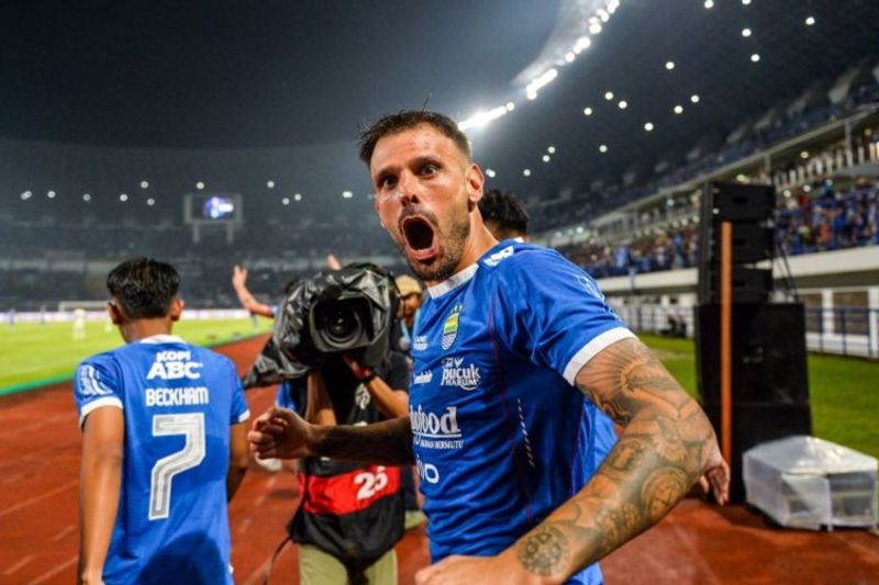 Pesepak bola Persib Bandung Tyronne Del Pino