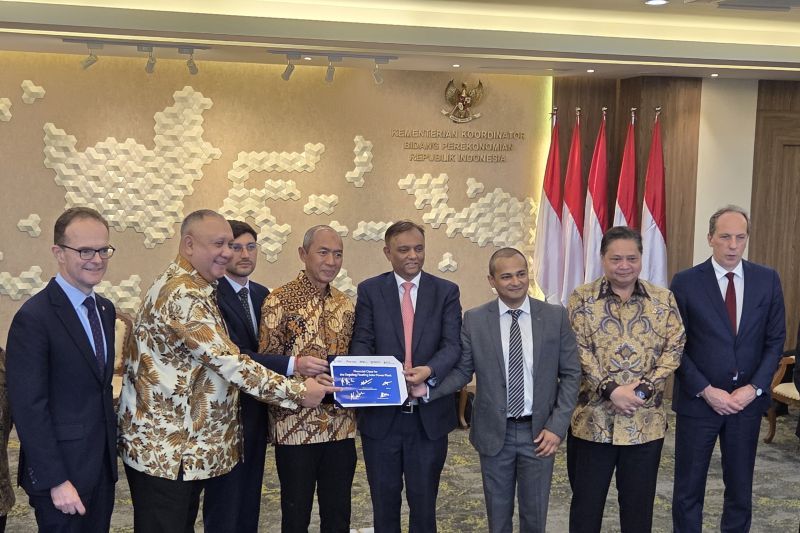finalisasi pembiayaan (financial close) Pembangkit Listrik Tenaga Surya (PLTS) Terapung Saguling