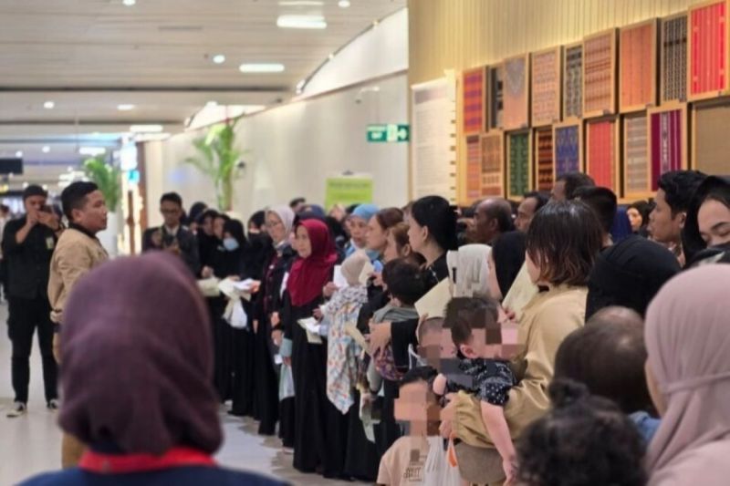 152 WNI deportasi dari Arab Saudi tiba di Bandara Internasional Soekarno-Hatta