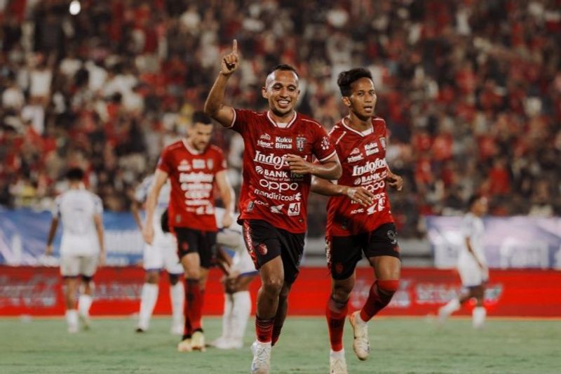 Pemain Bali United Irfan Jaya