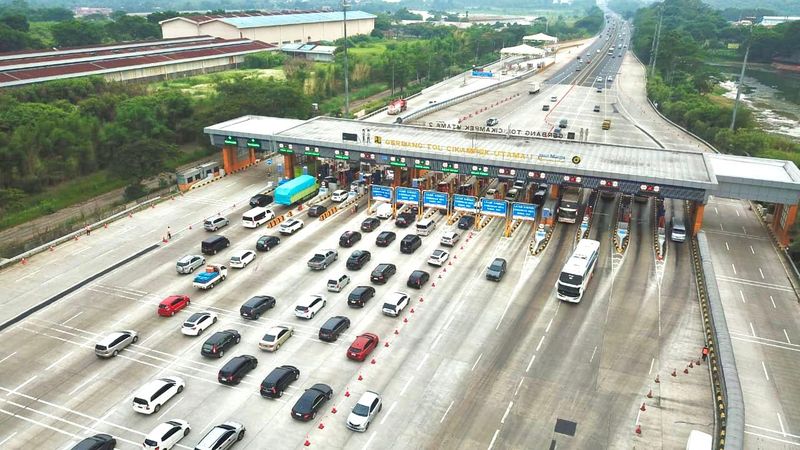 Kondisi gerbang Tol Cikampek
