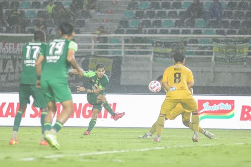 Kapten Persebaya Surabaya Bruno Moreira