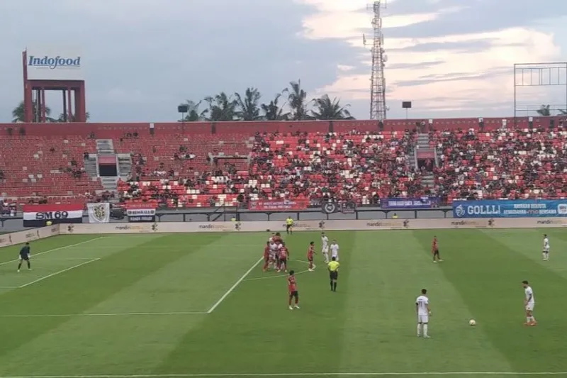 bali united lawan madura united