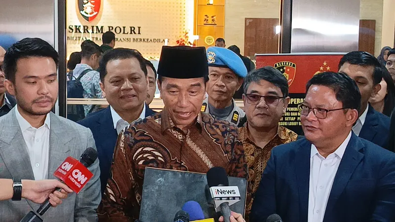 Presiden ke-7 RI Joko Widodo datang ke Bareskrim Polri