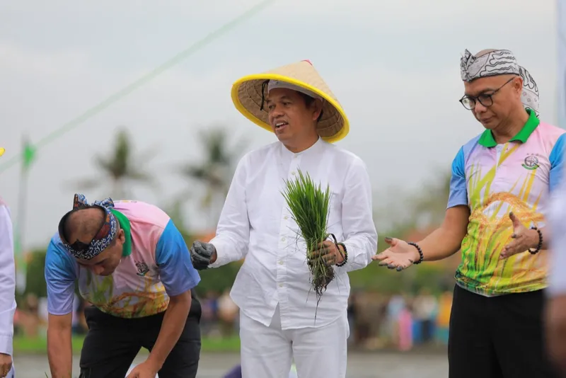 Gubernur Jawa Barat Dedi Mulyadi