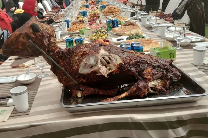 Daging kambing yang 