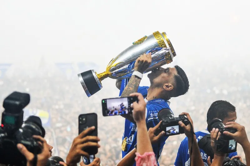 antarafoto-persib-bandung-juara-liga-1-1748095357-1